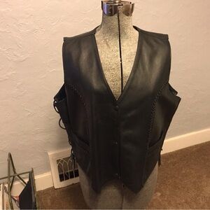 Leathercrafts Inc. genuine leather motorcycle vest